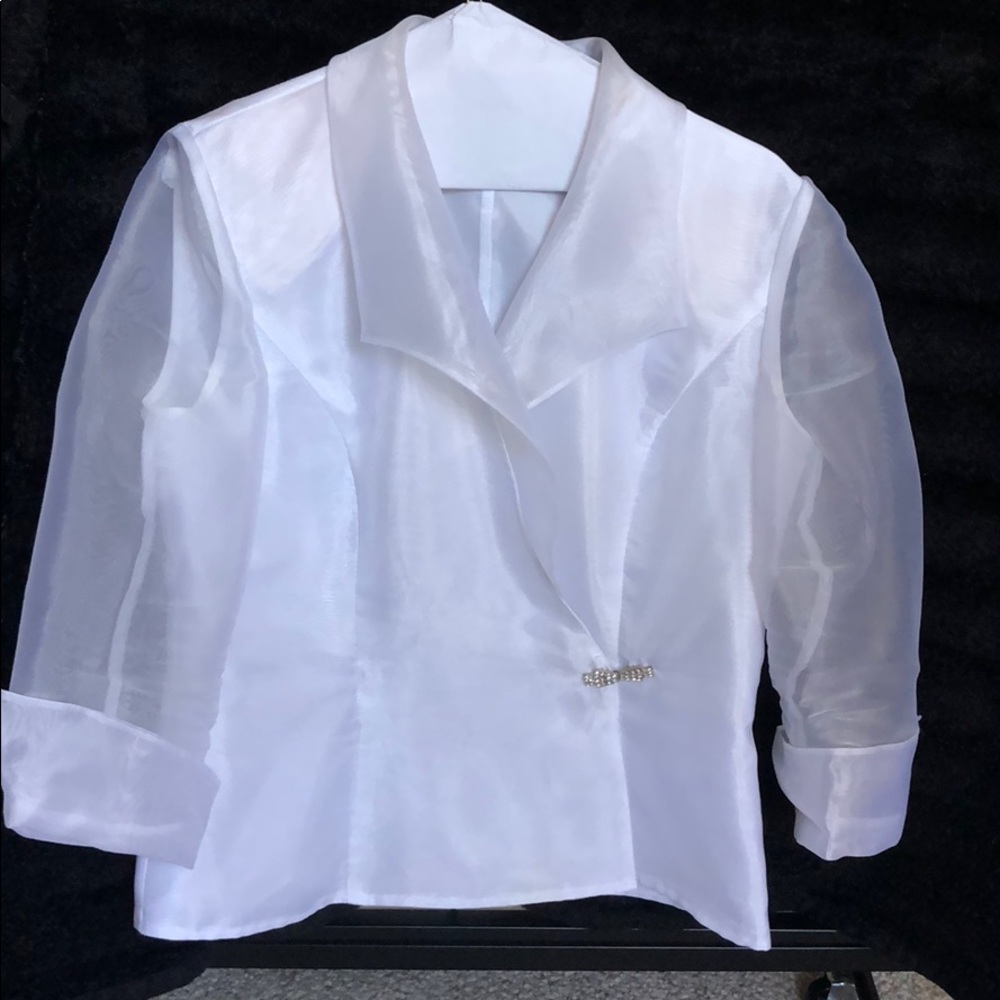 elegant white sheer shirt. perfect for fancy event